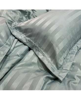 Factory direct Hospital bedsheets downed comforter sets luxury satin stripe bedding set 100% polyester fabric with good price