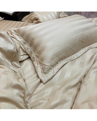 Factory direct Hospital bedsheets downed comforter sets luxury satin stripe bedding set 100% polyester fabric with good price