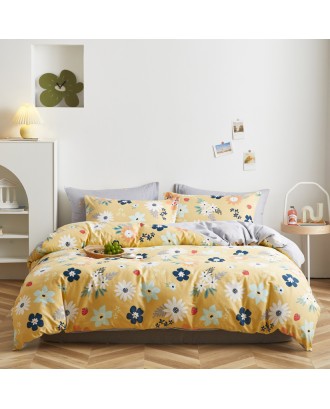 Comfortable high-quality four-piece cotton duvet cover in winter, custom cartoon bedding for children at home
