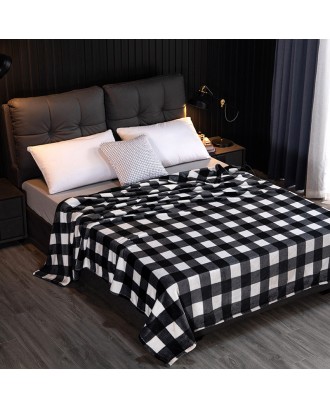 New Arrival Coral Fleece Plaid Striped Blanket Home Decorative Modern Thicken Printed Flannel Blanket