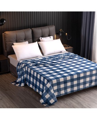 New Arrival Coral Fleece Plaid Striped Blanket Home Decorative Modern Thicken Printed Flannel Blanket