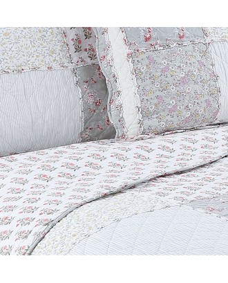 Wholesale  Eco-friendly Cotton Floral Fabric True Patchwork Ruffle Decoration Quilt
